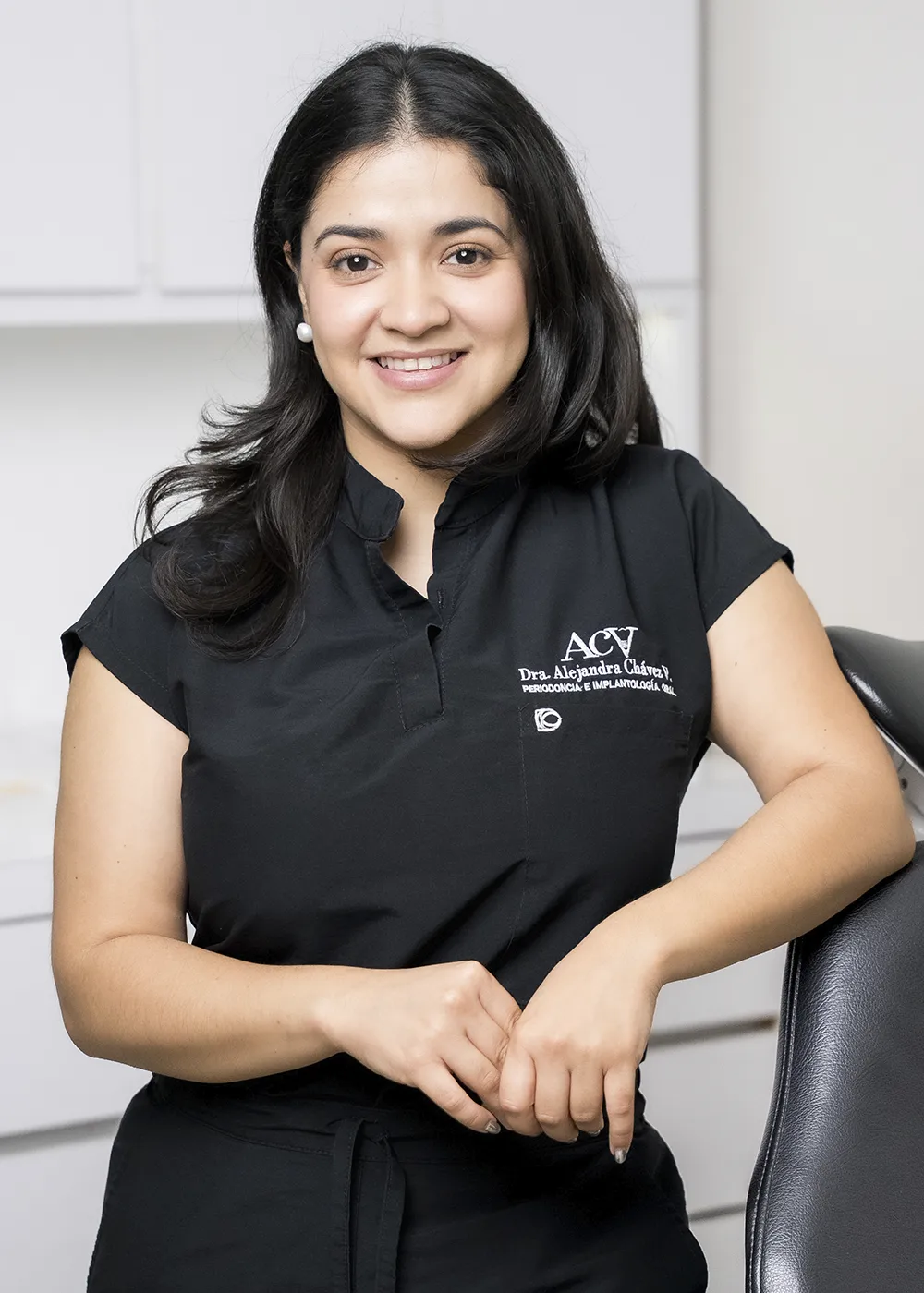 Dra. Alejandra Chávez, especialista en Periodoncia e Implantología Oral